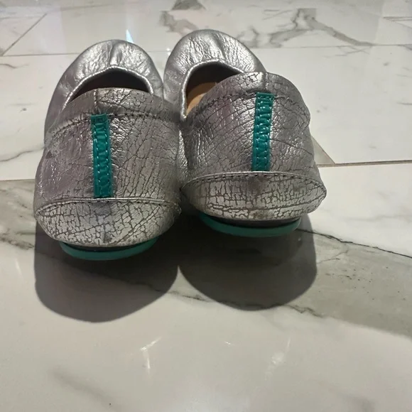 Silver Screen size 7 Tieks - Picture 3 of 4